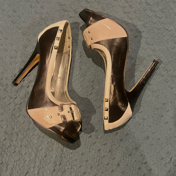 Y2K Buckle Heels - Picture 3 of 3